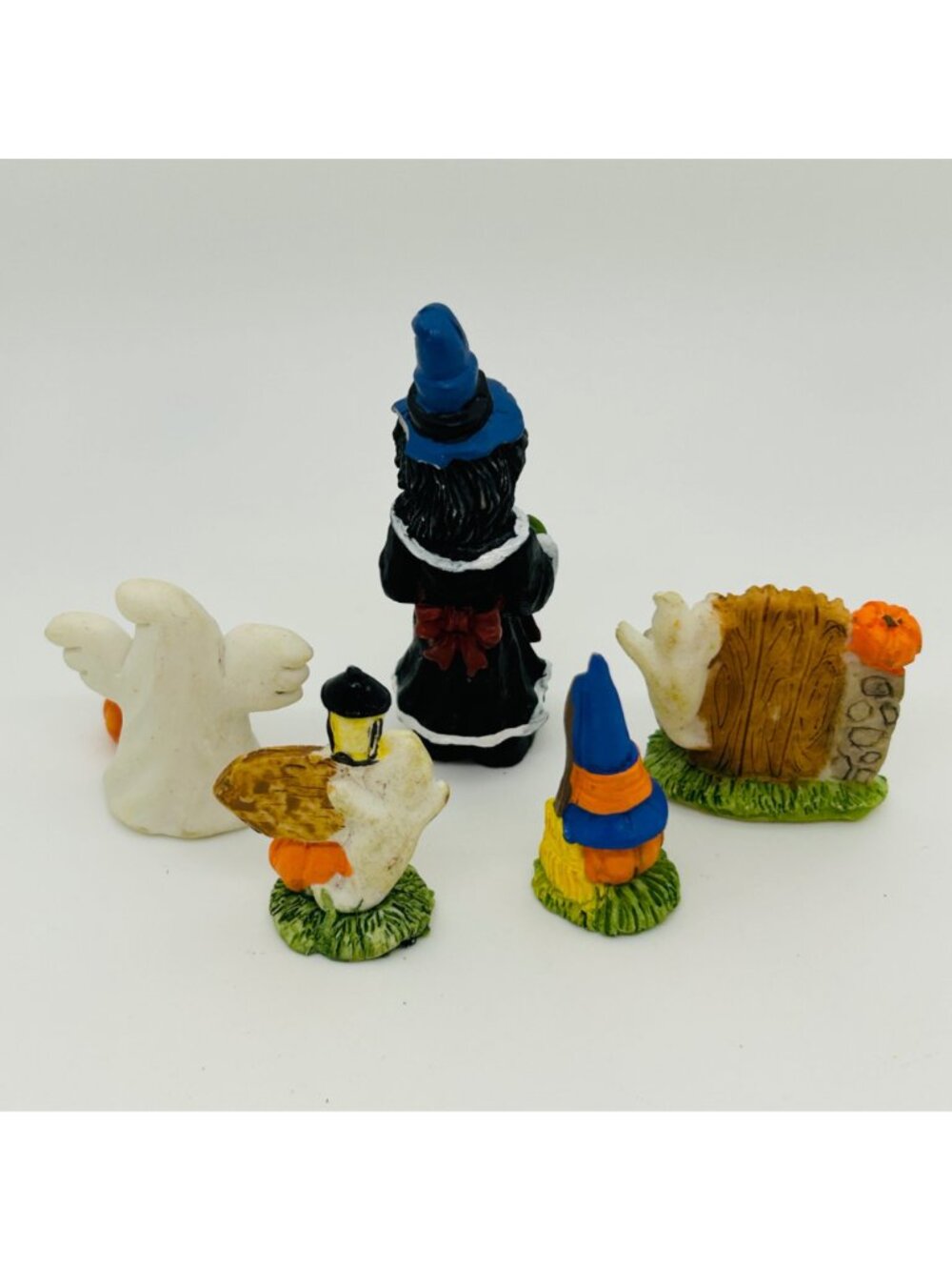 Vintage Miniature Halloween Figurine Village Sign Witch Ghost Pumpkin Tombstone - Picture 10 of 10